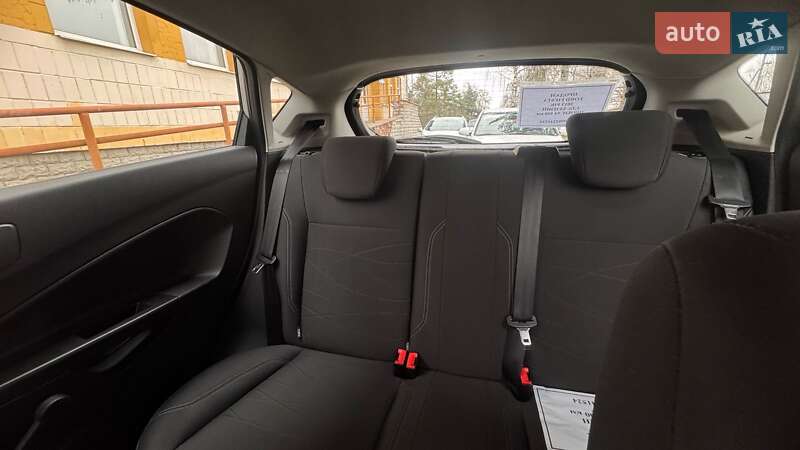Хэтчбек Ford Fiesta 2013 в Гоще