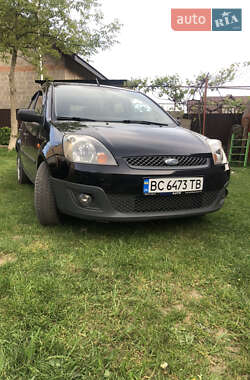 Хэтчбек Ford Fiesta 2008 в 