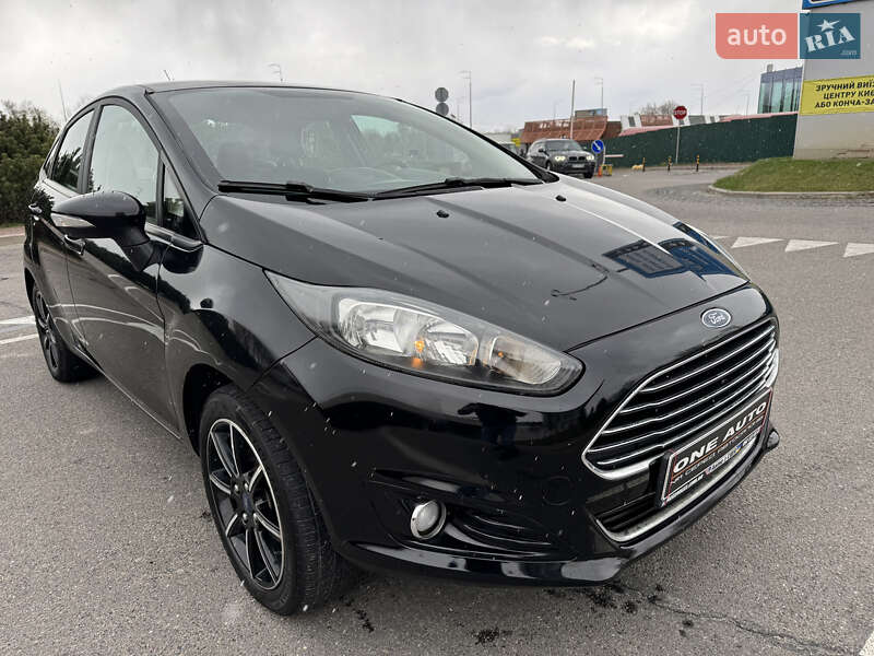 Седан Ford Fiesta 2017 в Києві