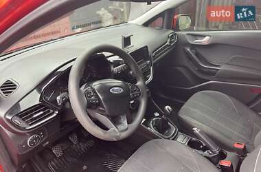 Хэтчбек Ford Fiesta 2018 в 