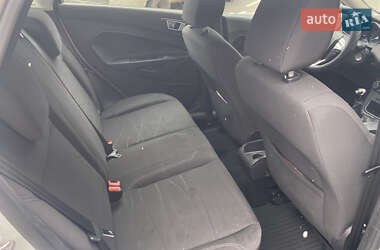 Хэтчбек Ford Fiesta 2014 в 