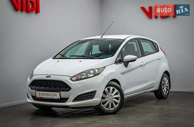 Хэтчбек Ford Fiesta 2017 в 