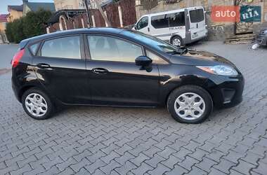Хэтчбек Ford Fiesta 2013 в 