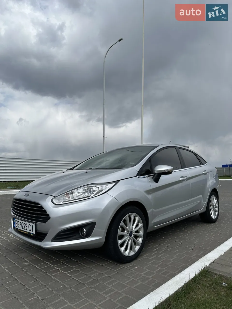 2016 Ford Fiesta - мініатюра 23