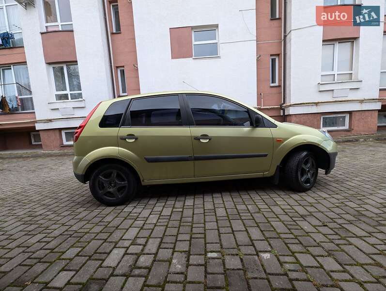 Хетчбек Ford Fiesta 2006 в Івано-Франківську