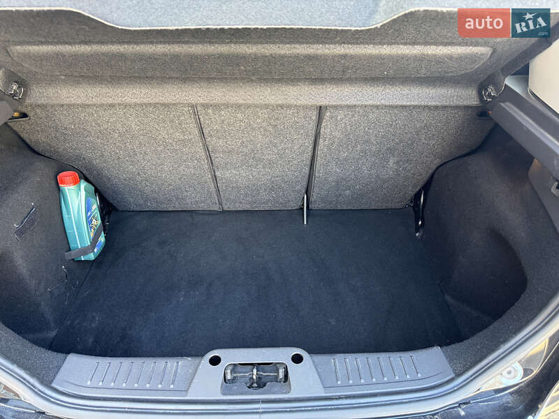 Хэтчбек Ford Fiesta 2013 в Виннице