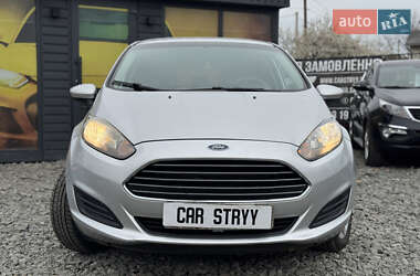Хэтчбек Ford Fiesta 2018 в 