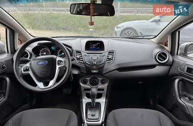 Хэтчбек Ford Fiesta 2018 в 