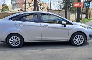 Седан Ford Fiesta 2017 в 