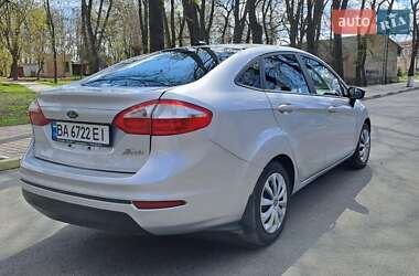 Седан Ford Fiesta 2017 в 