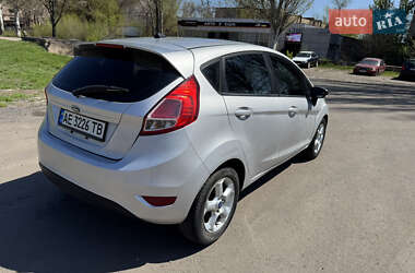 Седан Ford Fiesta 2013 в 