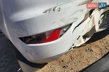 Хэтчбек Ford Fiesta 2013 в 