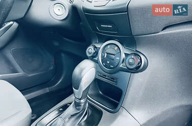 Хэтчбек Ford Fiesta 2015 в 