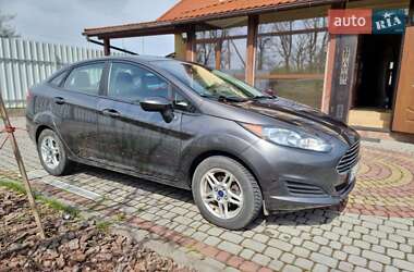 Седан Ford Fiesta 2017 в 