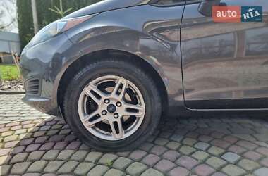 Седан Ford Fiesta 2017 в 