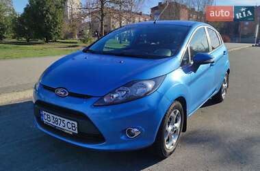 Хэтчбек Ford Fiesta 2011 в 