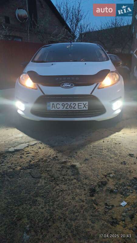 Хэтчбек Ford Fiesta 2012 в Луцке