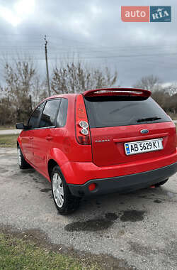Хэтчбек Ford Fiesta 2007 в 
