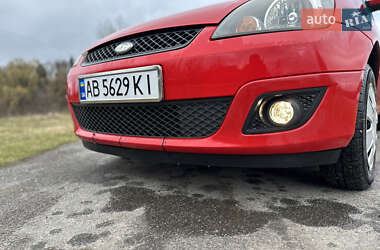 Хэтчбек Ford Fiesta 2007 в 