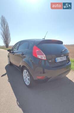 Хэтчбек Ford Fiesta 2019 в 