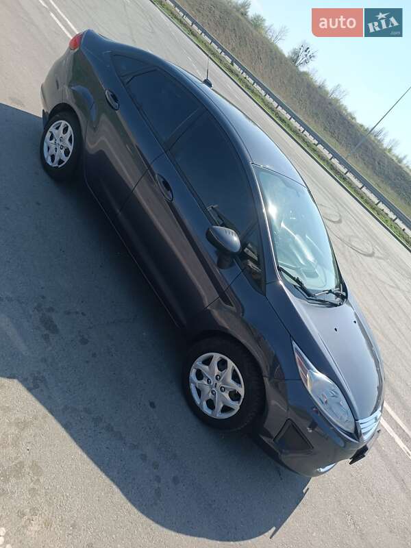Седан Ford Fiesta 2012 в Полтаве