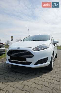 Хэтчбек Ford Fiesta 2014 в 