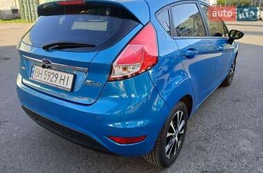 Хэтчбек Ford Fiesta 2014 в 
