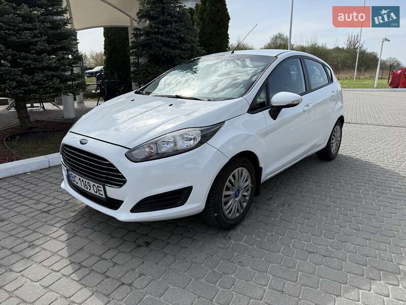 Хэтчбек Ford Fiesta 2013 в 