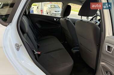 Хэтчбек Ford Fiesta 2013 в 