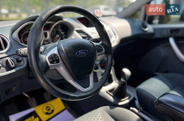 Хетчбек Ford Fiesta 2009 в 