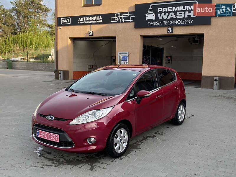 Хэтчбек Ford Fiesta 2009 в Ирпене