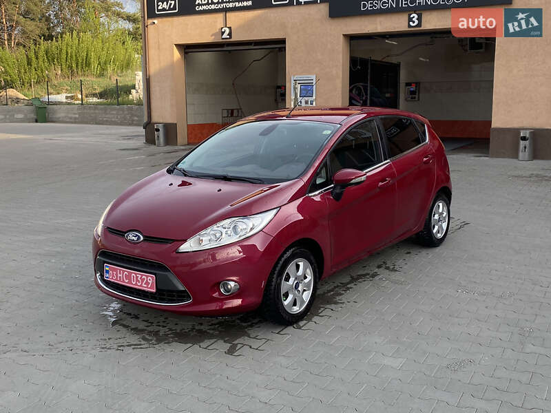 Хэтчбек Ford Fiesta 2009 в Ирпене