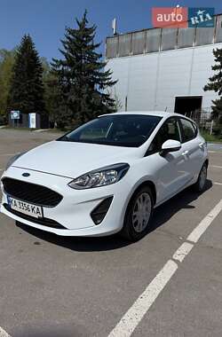 Хэтчбек Ford Fiesta 2018 в 