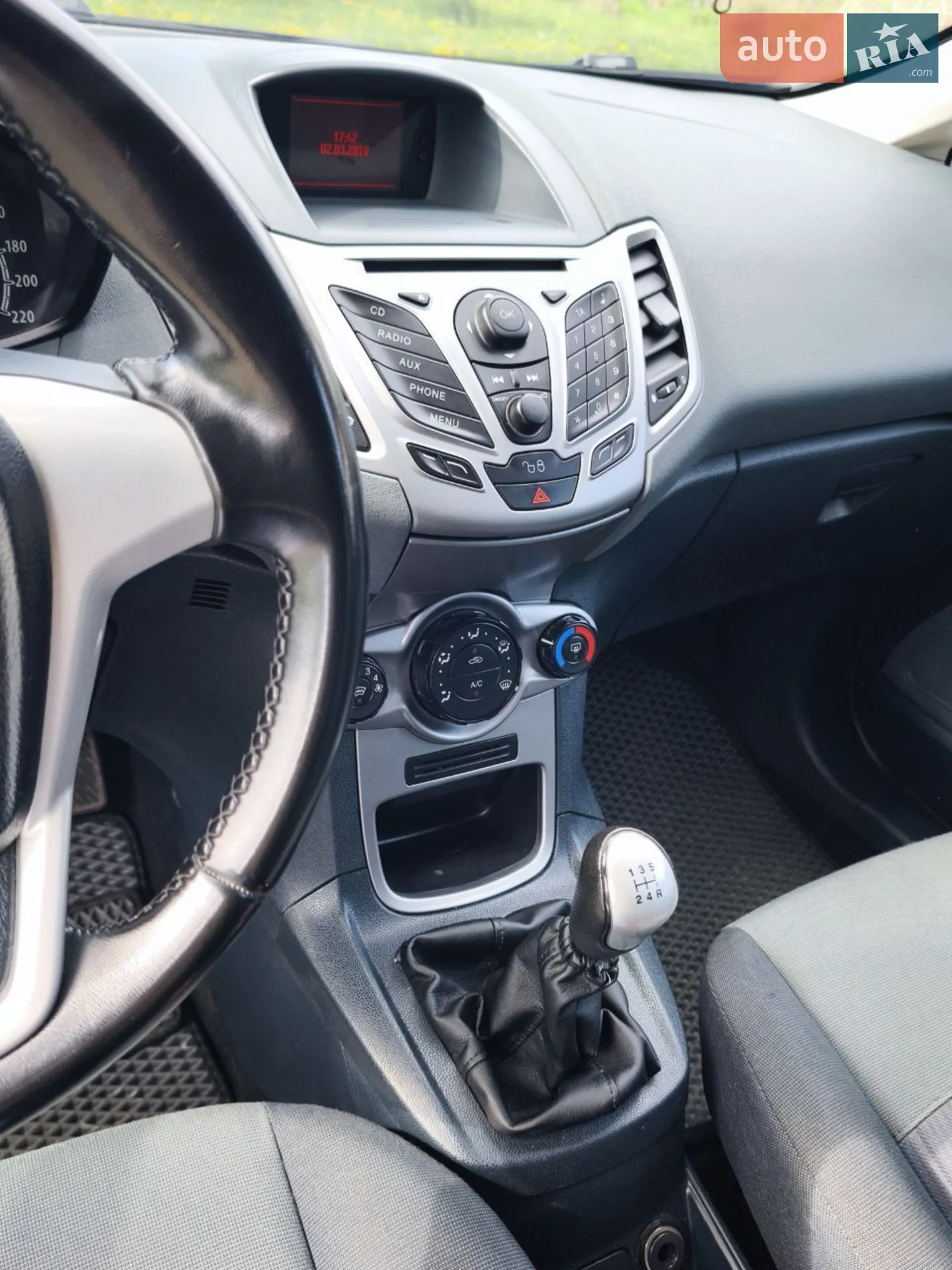 2010 Ford Fiesta - мініатюра 19