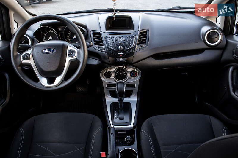 Седан Ford Fiesta 2019 в Львові