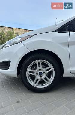Хэтчбек Ford Fiesta 2019 в 
