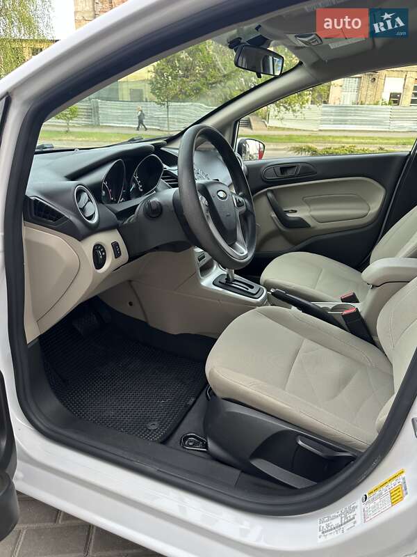 Хетчбек Ford Fiesta 2019 в Києві