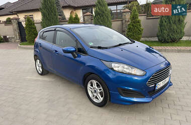 Хэтчбек Ford Fiesta 2018 в 