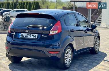 Хэтчбек Ford Fiesta 2016 в 