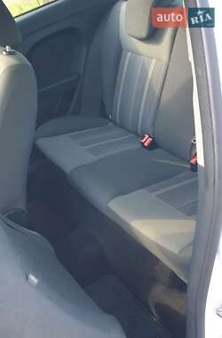 Хэтчбек Ford Fiesta 2011 в 