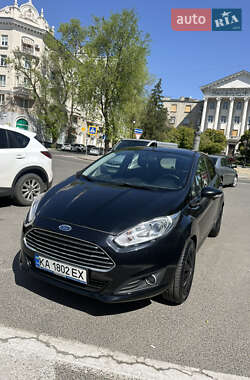 Хэтчбек Ford Fiesta 2013 в 