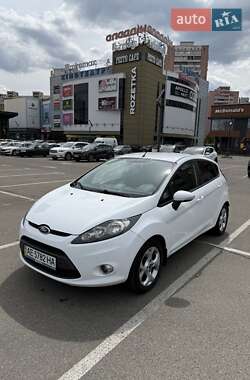 Хэтчбек Ford Fiesta 2012 в Киеве