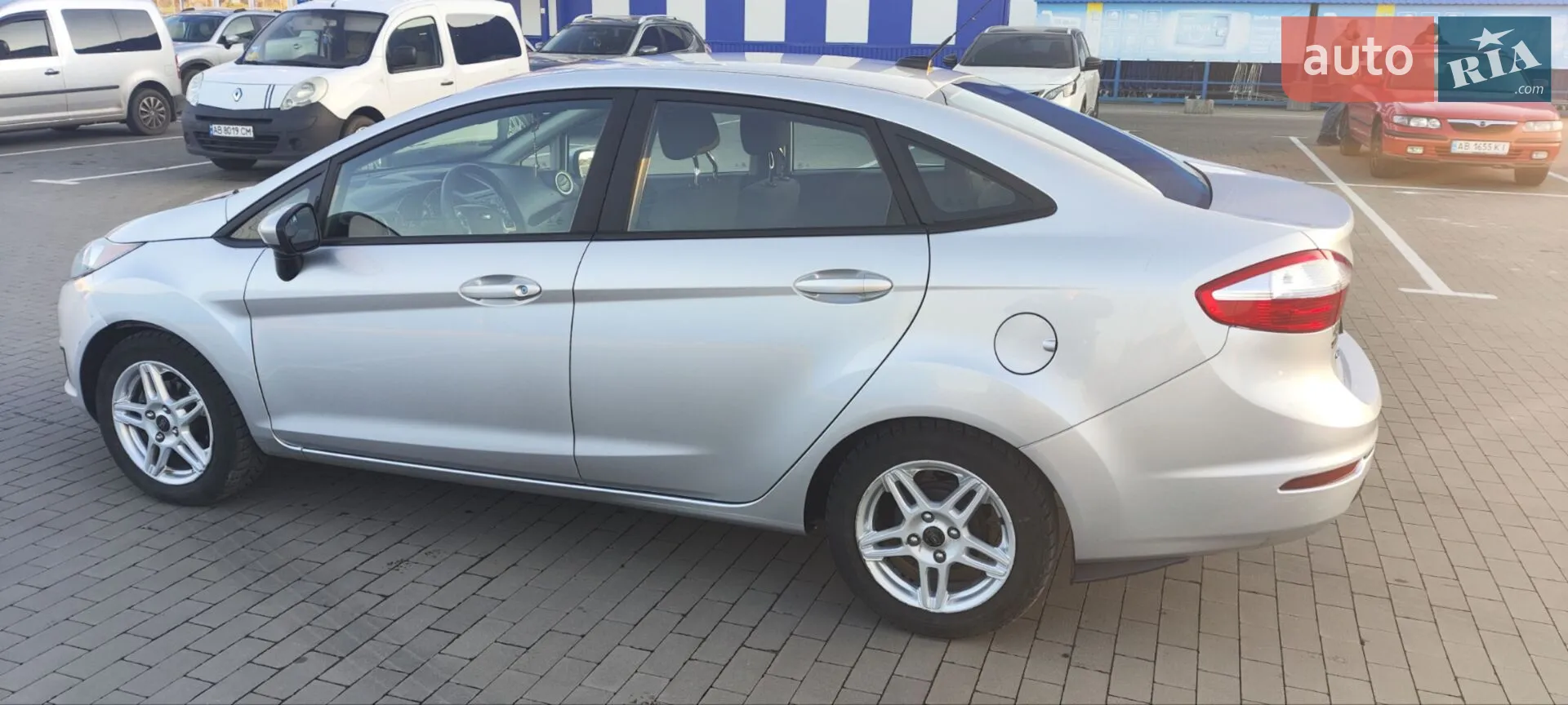 2017 Ford Fiesta - мініатюра 13