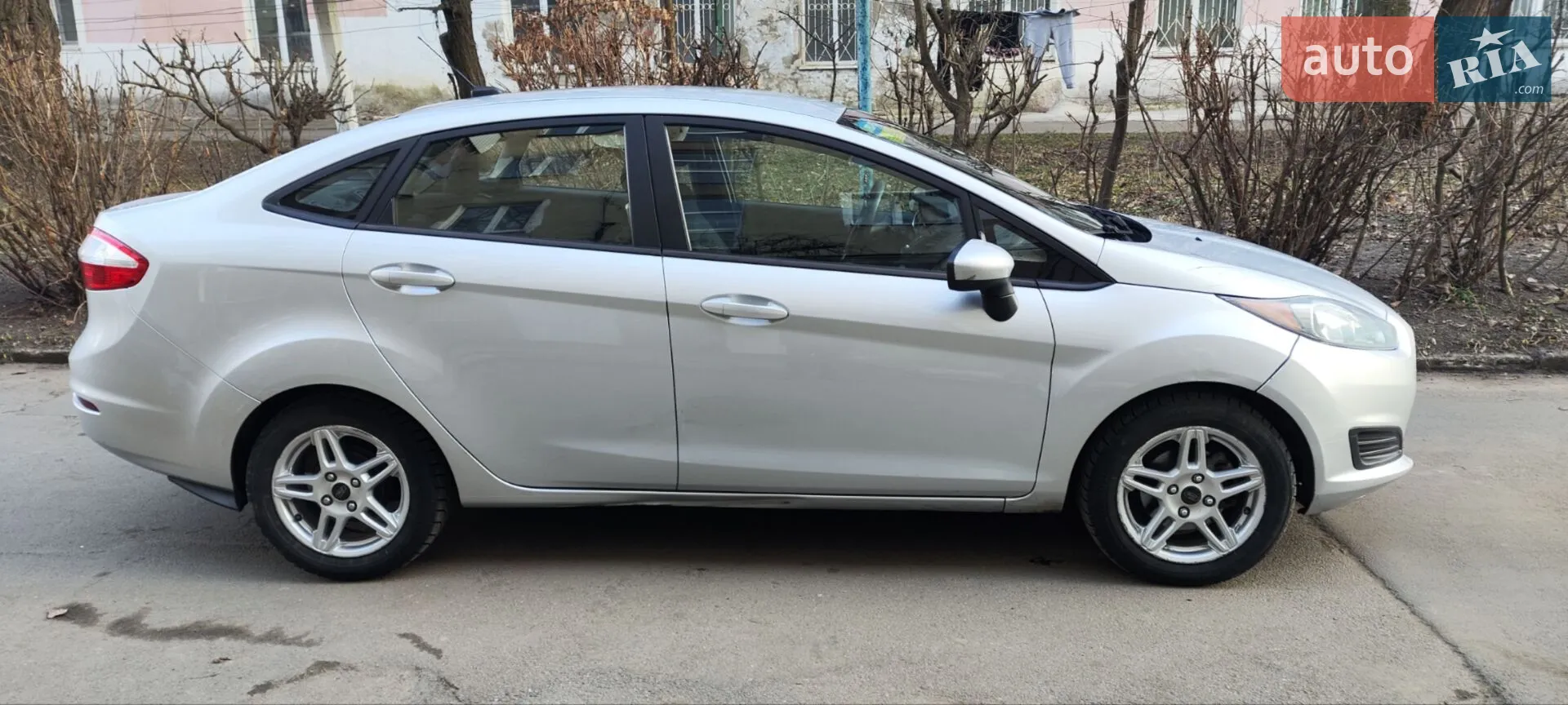 2017 Ford Fiesta - фото 1
