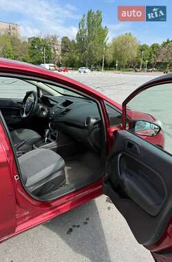 Седан Ford Fiesta 2016 в 