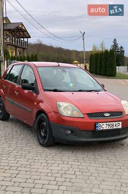 Хэтчбек Ford Fiesta 2007 в 