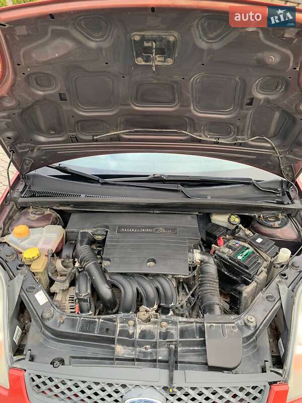 Хэтчбек Ford Fiesta 2007 в Николаеве