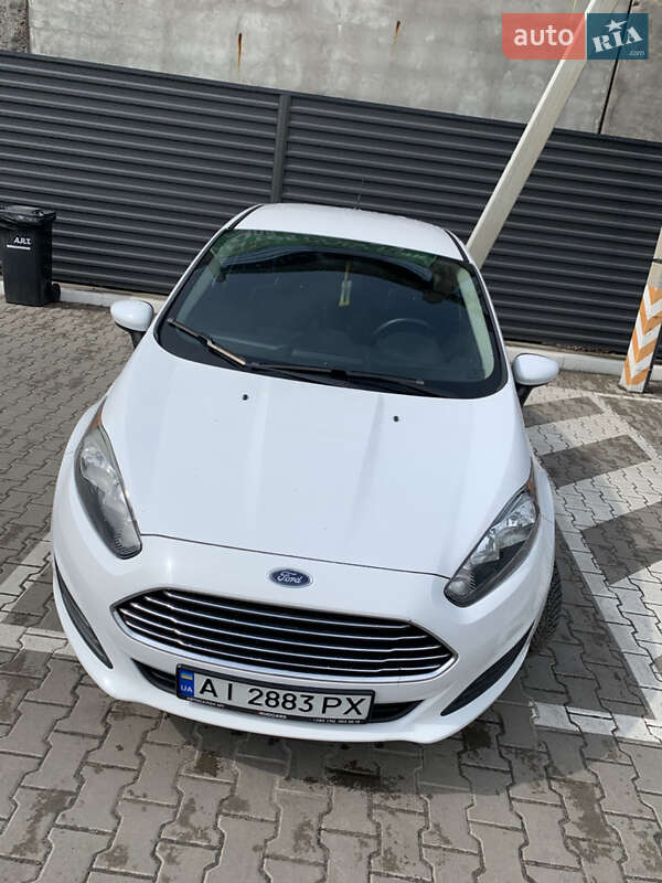 Седан Ford Fiesta 2017 в 