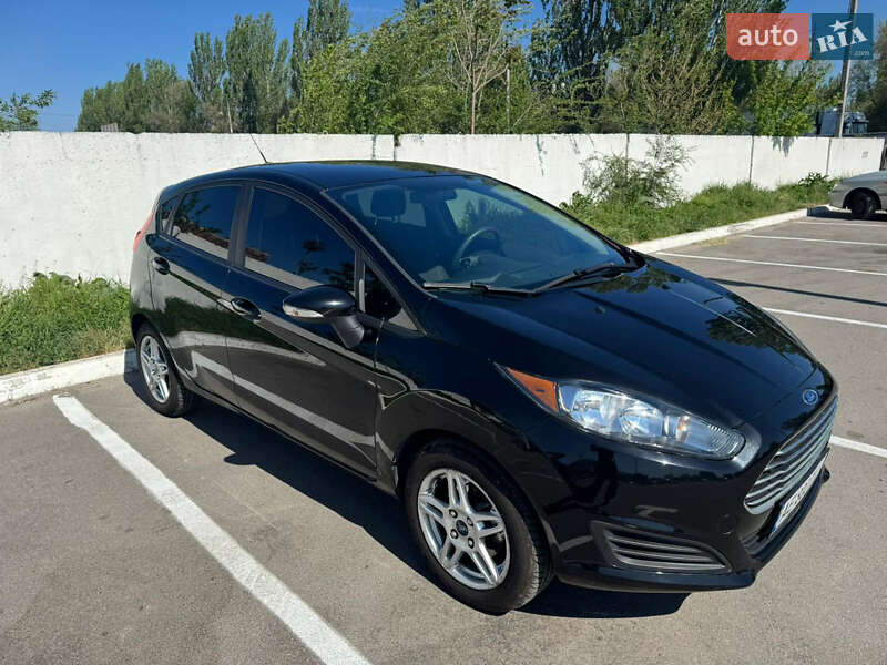Хетчбек Ford Fiesta 2019 в 
