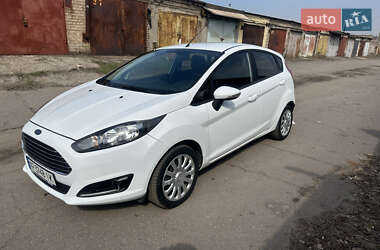 Хэтчбек Ford Fiesta 2015 в Запорожье